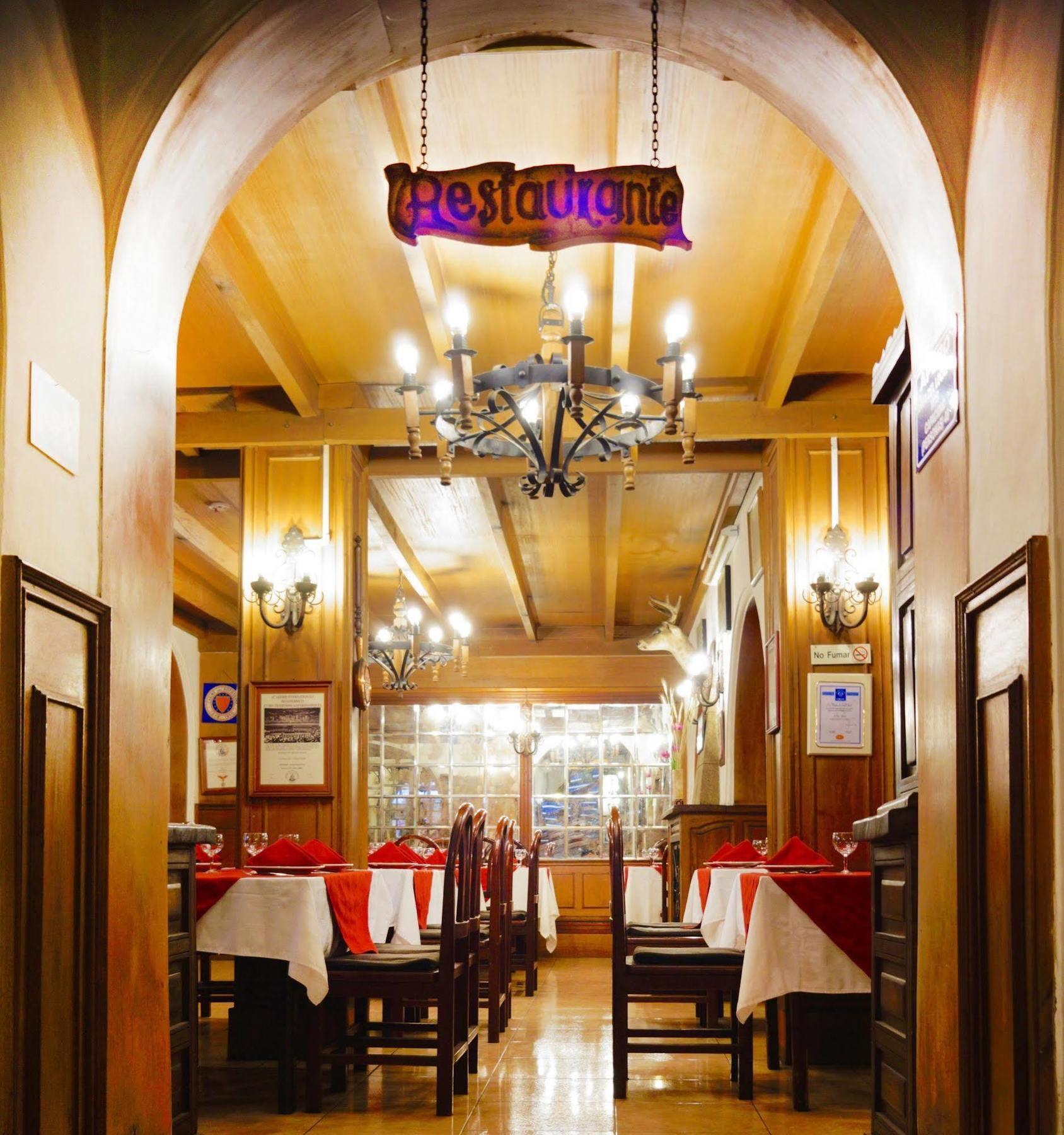 Hotel Ambassador Quito Exterior foto